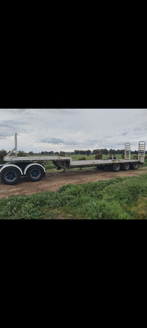 triaxle drop deck with ramps 
