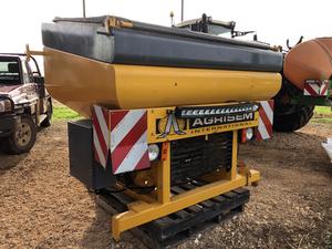 Agrisem DSF 2200 front bin