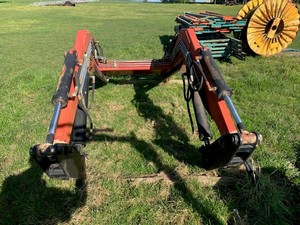 Under Auction -  Burder 950 Front End Loader Frame - 2%+ GST Buyers Premium On All Lots