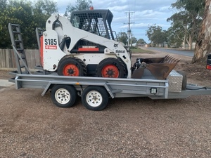 S185 Bobcat &Trailer 