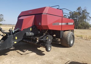 Case IH LBX432 Square Baler