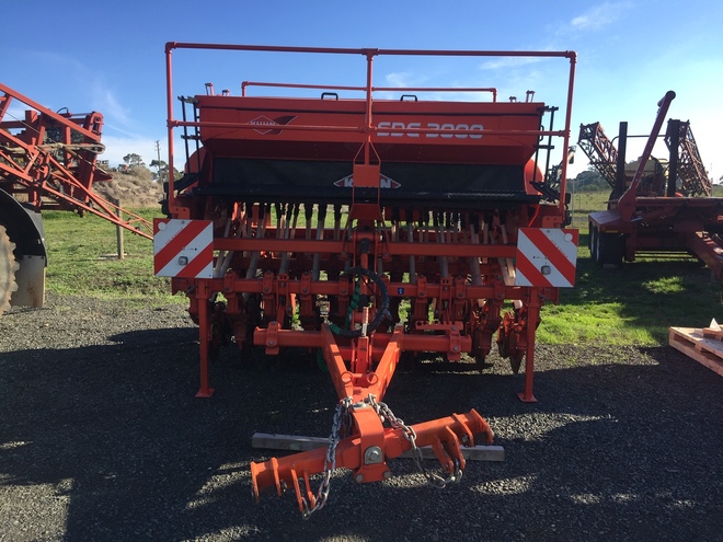 KUHN SDE 3000 DISC DRILL