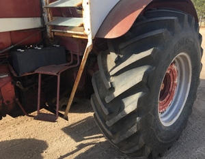 International 756 Tractor