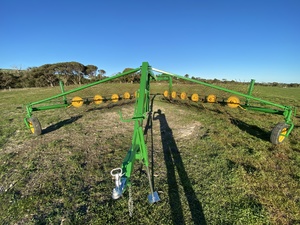 V Rake 14 wheel