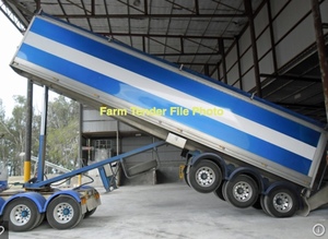 WANTED Tri-Axle Semi Tipper 