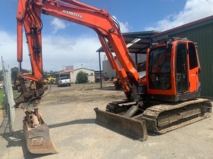 KUBOTA KX080-3 EXCAVATOR