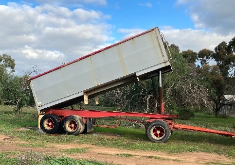 Armac Welding Dog Trailer