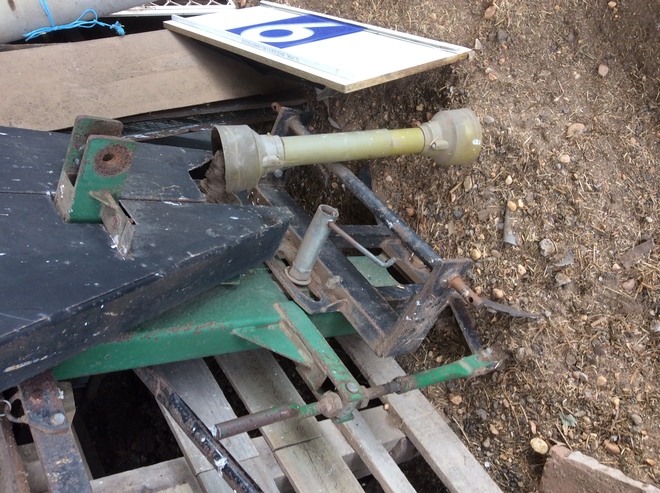 (A129) - Treller Post Driver