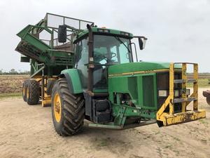 John Deere 7700 with Carta Bin
