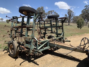 Shearer scarifier