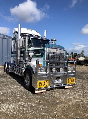 (A153)  2008 Kenworth T908 Series Prime Mover