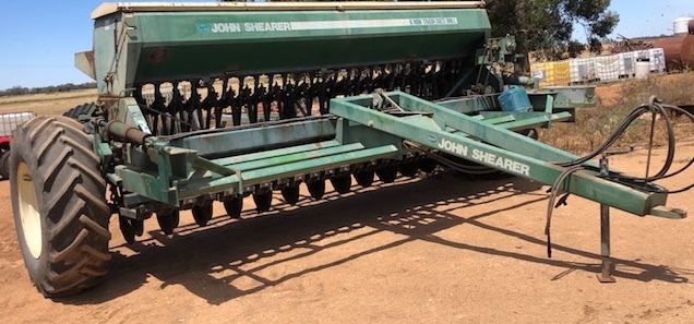 John Shearer 27R Serafin Twin Disc Combine Seeder
