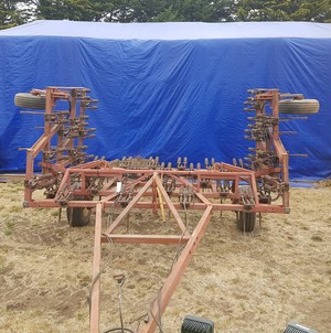 (A137) - Napier Scarifier