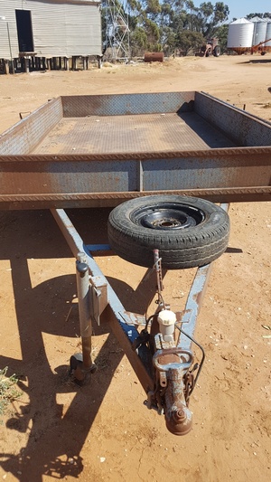 Tandem Trailer & Stock Crate