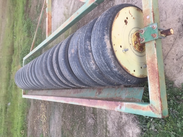 Combine International 511 and roller