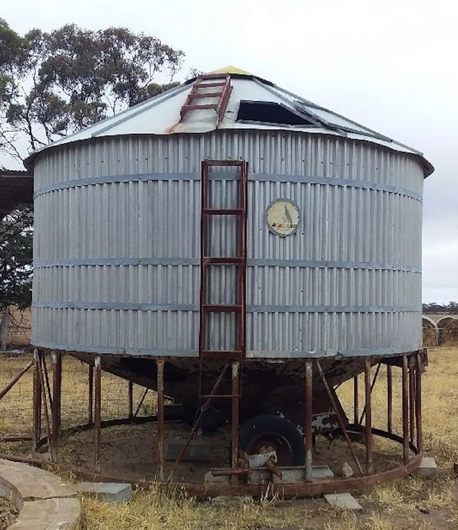 Ackland 260 bag Field Bin