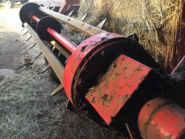 2015 Willie Engineering Elite Bale Wagon/Feedout