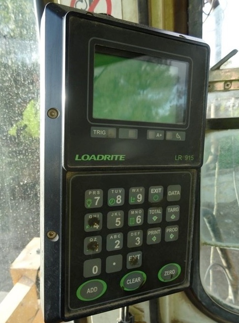 Hyundai HL35 Front End Loader