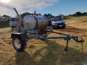 Stainless Steel Tank on Trailer - 500 Litre