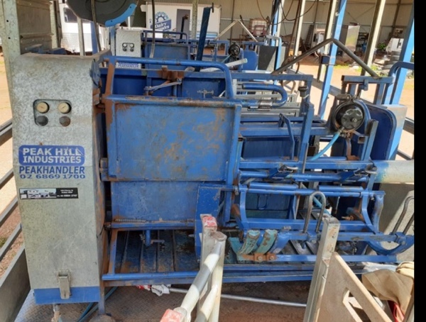 Peak Hill Gun Crutcher