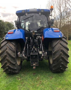 2016 New Holland T7.220 Tractor