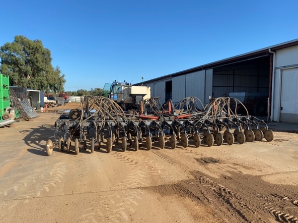 Air seeder 2008 Redback MDX 5000