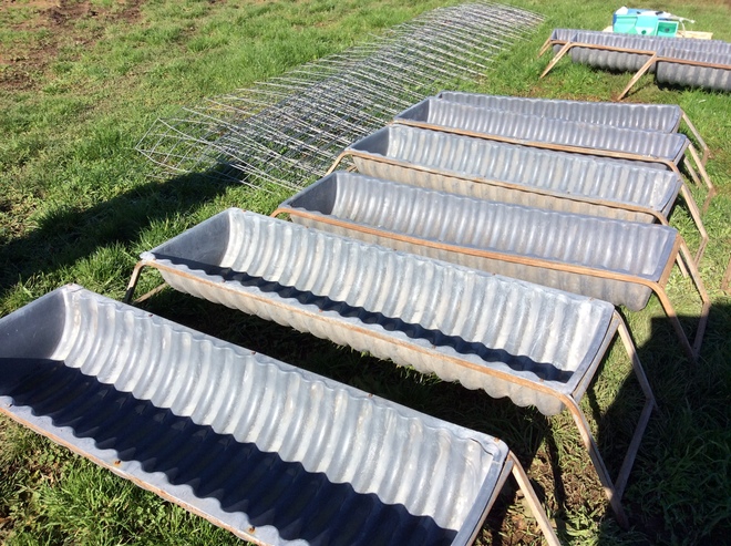6 Pellet Troughs