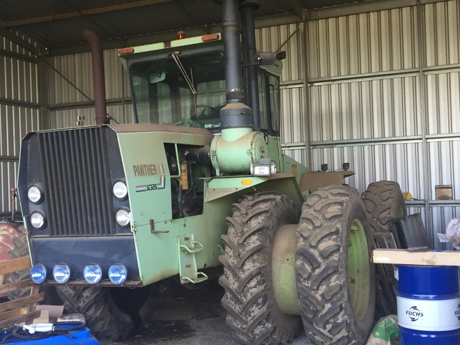Steiger Panther Series 3  325 hp Tractor