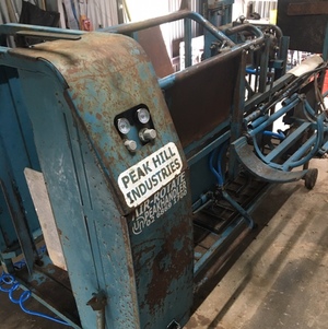 Peak Hill Sheep Crutcher/Handler