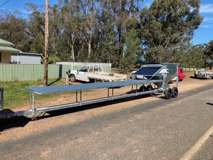 New- Sheep Feeder Auto Mobile