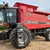 2005 Massey Ferguson 9690 Header with 2009 35ft Macdon FD70 Front