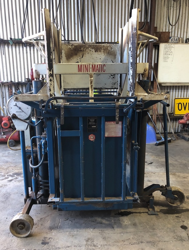 Lyco Mini Matic Woolpress