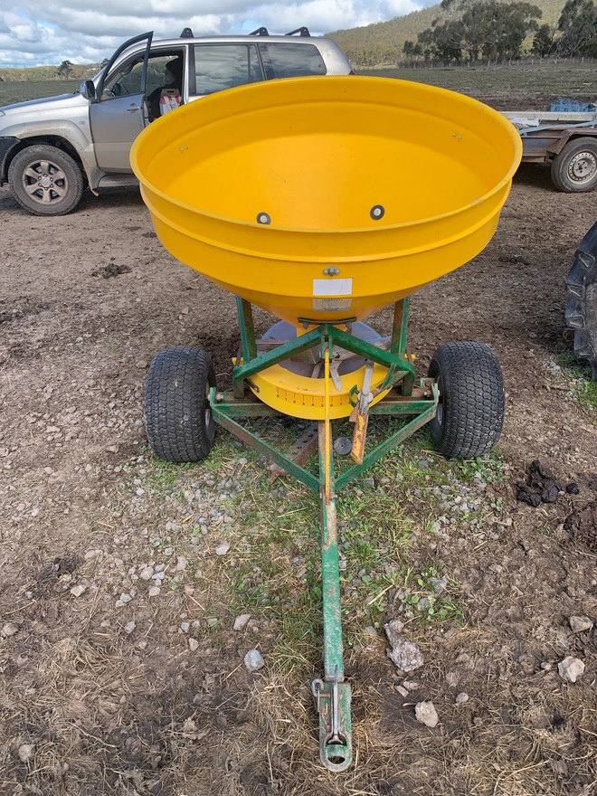 AgriSpread 300kg Spreader