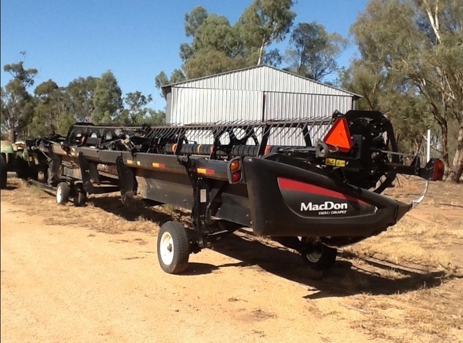 MacDon D65 D 40 ft Front  Ex Canada