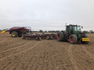 Fendt 930 & 40ft seedhawk 