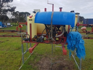 Hardi 1200L / 15m Boom Spray