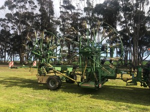 2013 Krone Rake