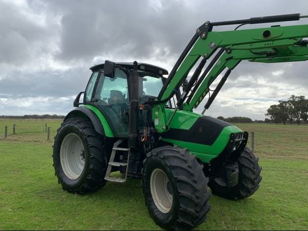 Deutz-Fahr M600 c/w FEL & bucket