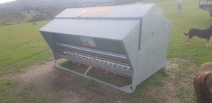 NGF1800 Advantage Sheep Feeder
