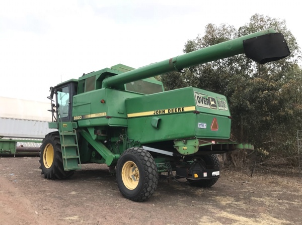 8820 titan 2 header