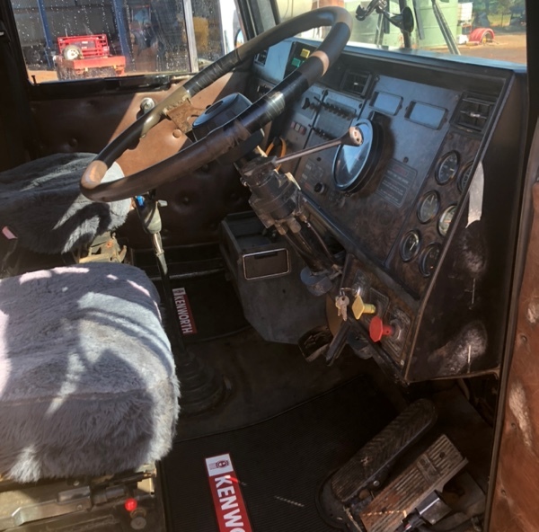 1989 Kenworth T600 Prime Mover