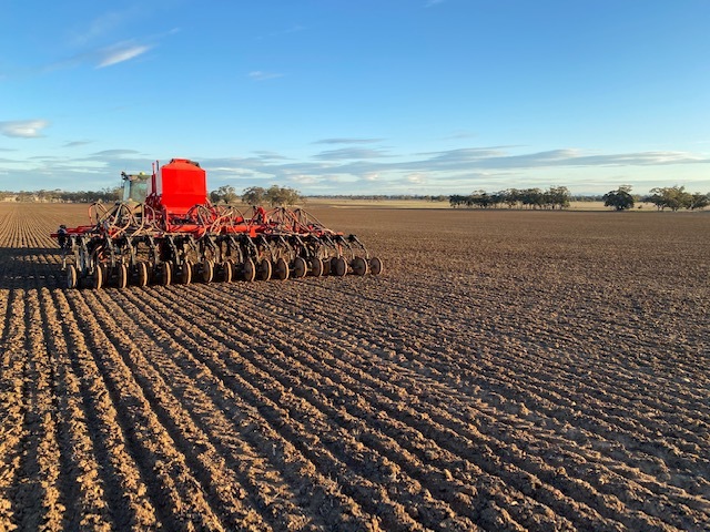 Horwood Bagshaw Airseeder