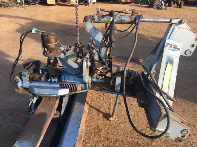 Under Auction - (A154)  3PL Link Level Blade with Electric Over Hyd Tilt, Side Shift 