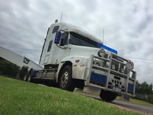 2004 FREIGHTLINER CENTURY C(S/T) 120 PRIMEMOVER