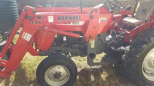 Mahindra 3525 Tractor