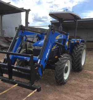 New holland TT 55 FWA tractor 450 hours as new condition 1 owner