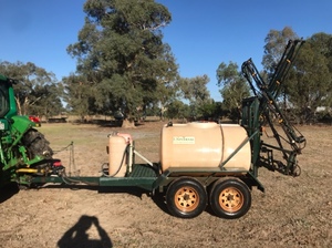 Universal Boom Sprayer