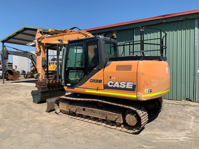 CASE CX130B EXCAVATOR WITH BLADE
