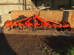 Kuhn Power Harrows
