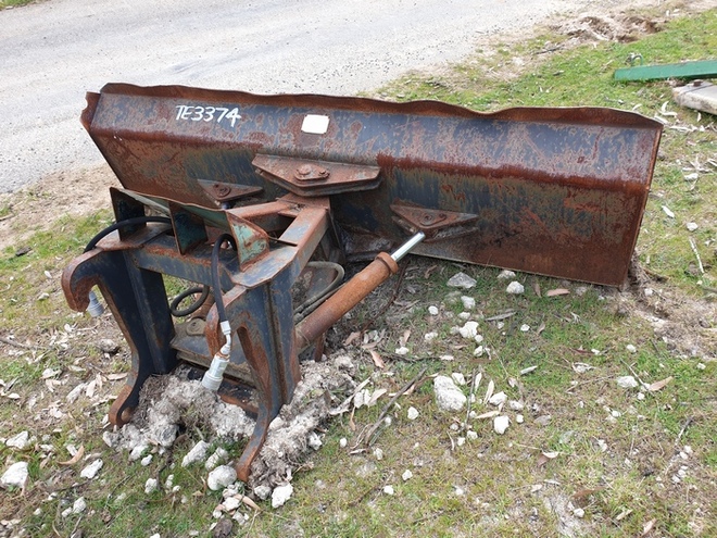 Blade - Quick Hitch Attach